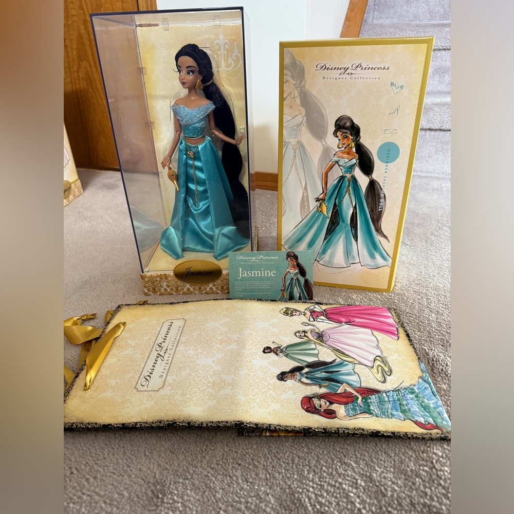 Jasmine Disney Store Designer Princess Doll Limited BNIB
